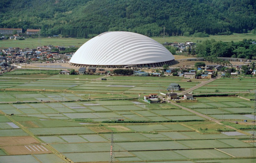 514b6ecab3fc4b3f6c0000e0_ad-classics-odate-dome-toyo-ito_dome_in_odate_1_mikio_kamaya