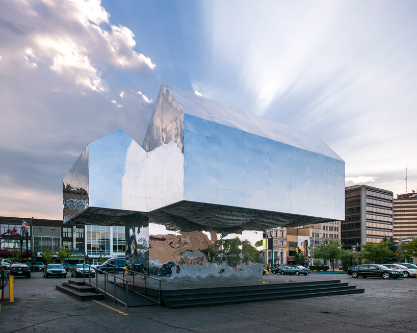 two-islands-marks-house-floating-house-designboom-01