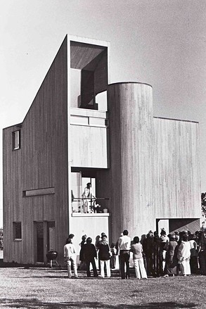 Gwathmey_House2_HV_20090812133519