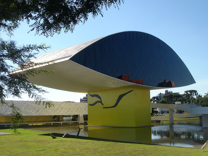 Bảo tàng Oscar Niemeyer, 2002